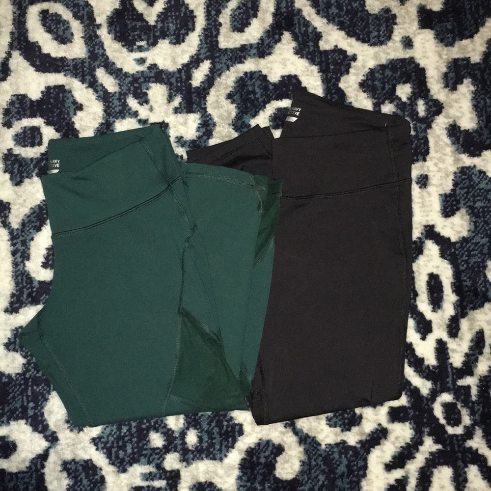 Bundle Old Navy Active Capris